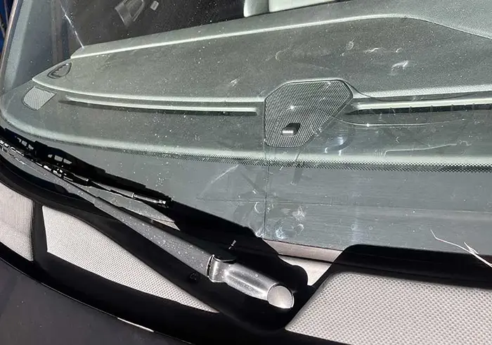 Budget-Friendly 911 Windshield Solution in Sun City