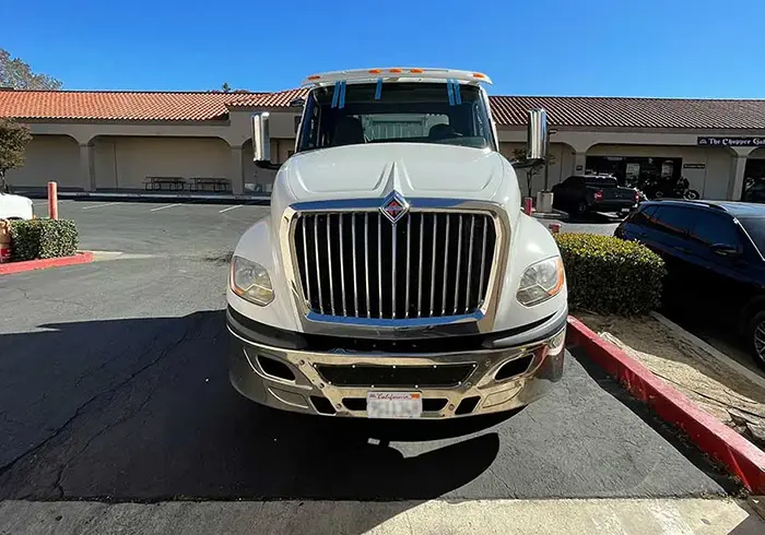 Tow Truck Windshield Replacement Services Menifee